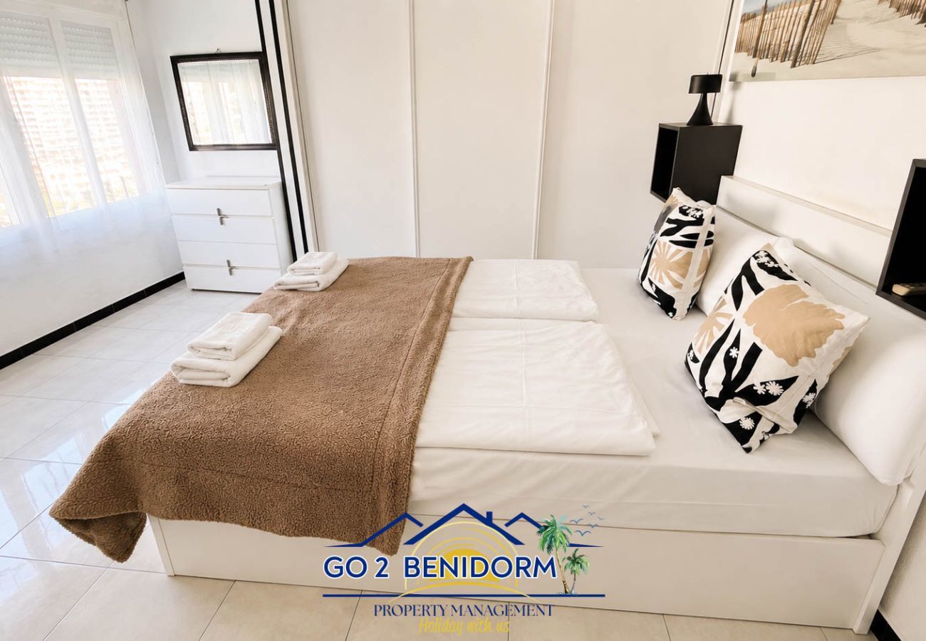 Ferienwohnung in Benidorm - Bermuda Vibes Benidorm Pool View Terrace