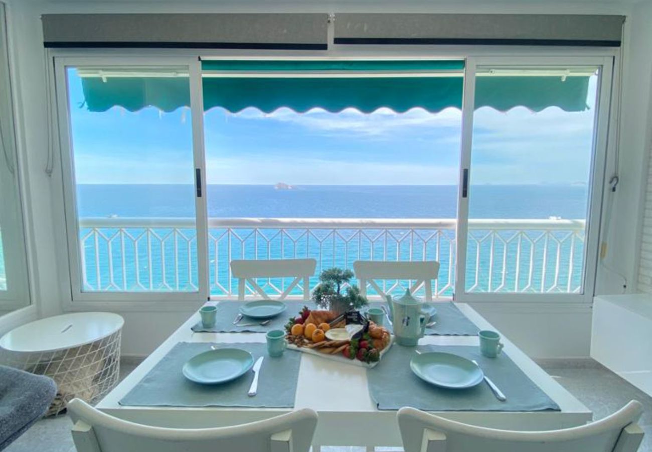 Apartamento en Benidorm - Suite on the Beach First Line