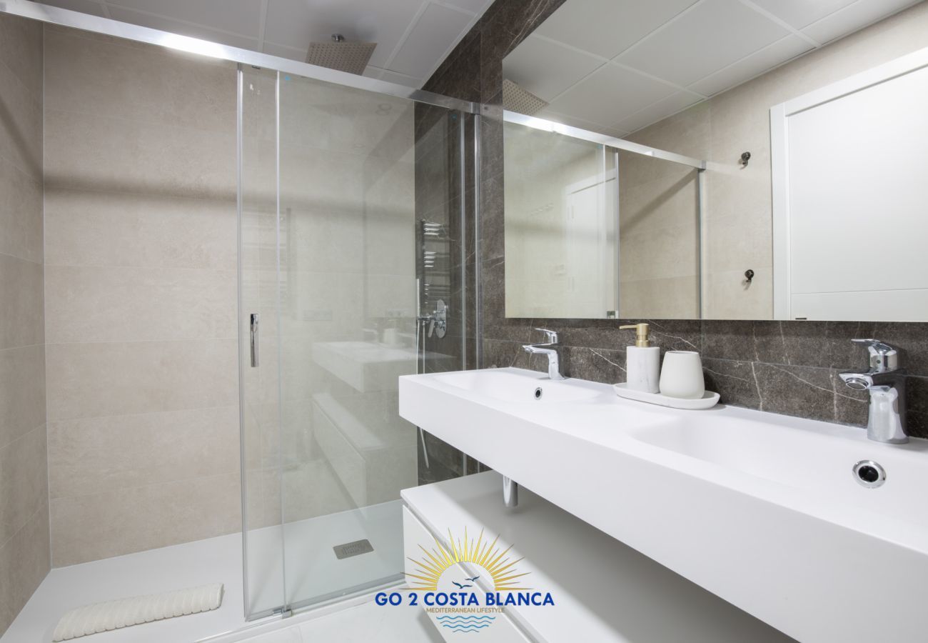Apartment in Benidorm - Sunset Cliffs Seaside Heaven