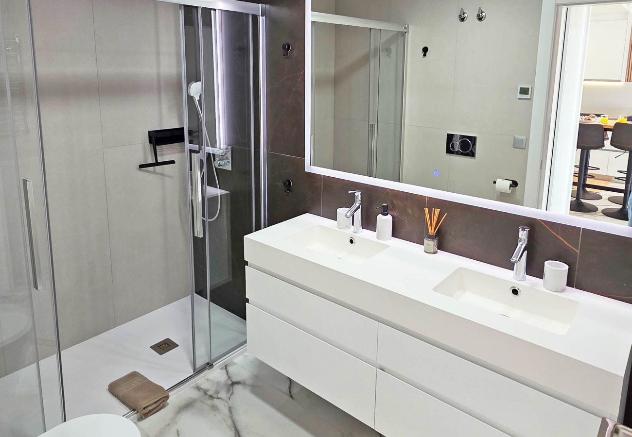 Apartment in Benidorm - Oceanview at Sunset Sailors